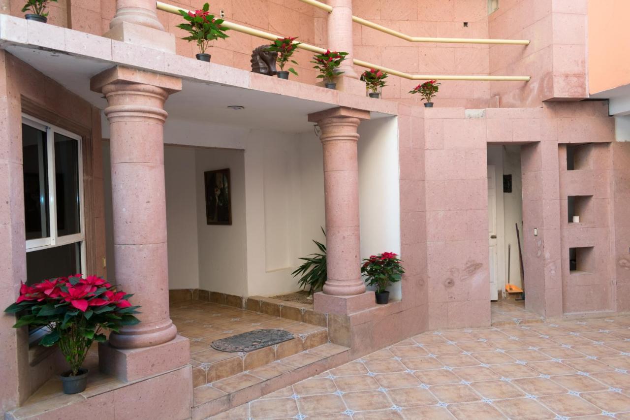 Hotel Alameda Maravatío Esterno foto