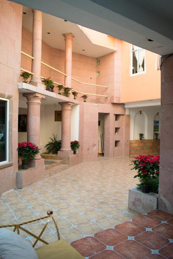 Hotel Alameda Maravatío Esterno foto